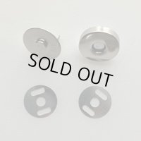 ボタン：マグネットボタン18mm  