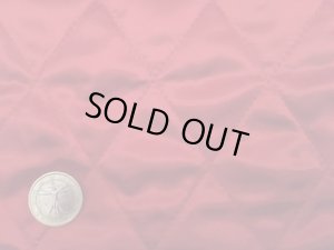 画像2: セレクト生地：サテンキルティング（赤）35cmカットクロス