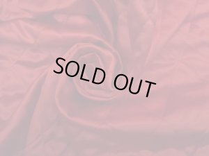 画像4: セレクト生地：サテンキルティング（赤）35cmカットクロス